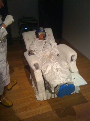 Soyuz-Chair-Performance4.jpg